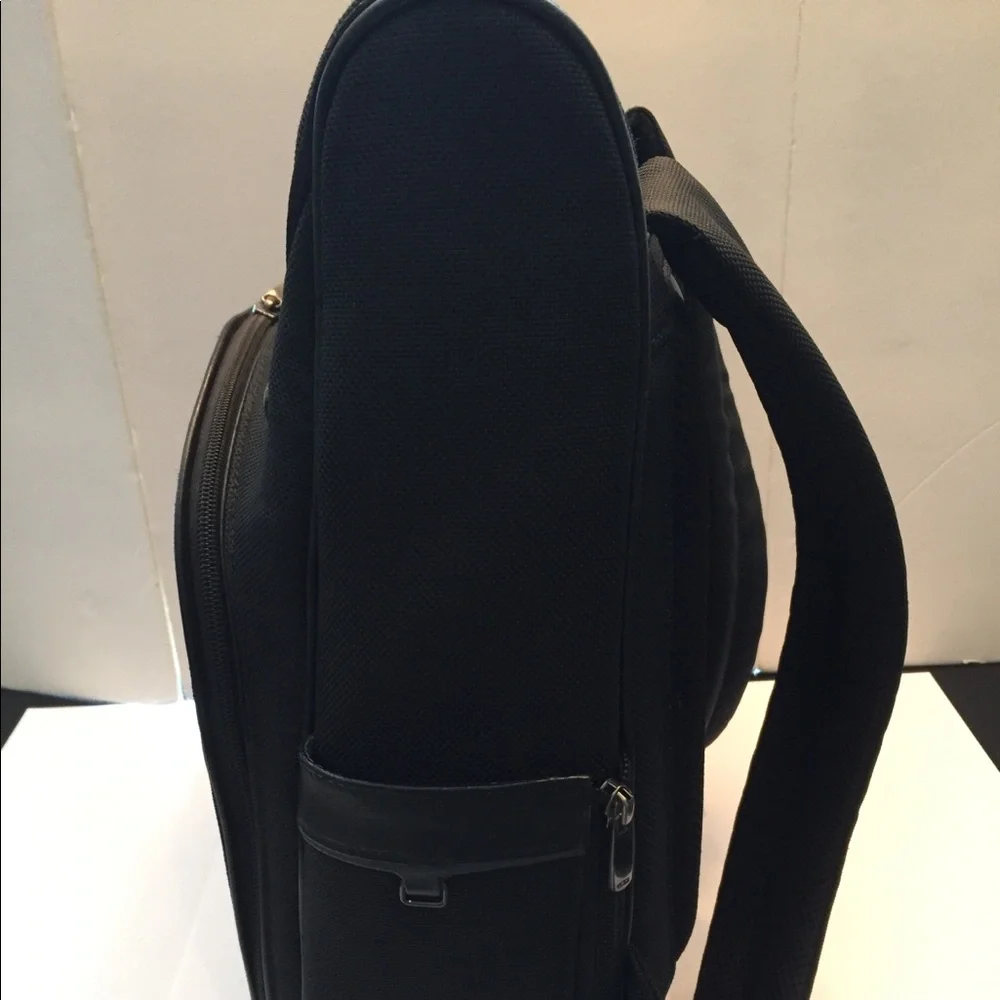 Tumi computer backpack - Picture 3 of 8